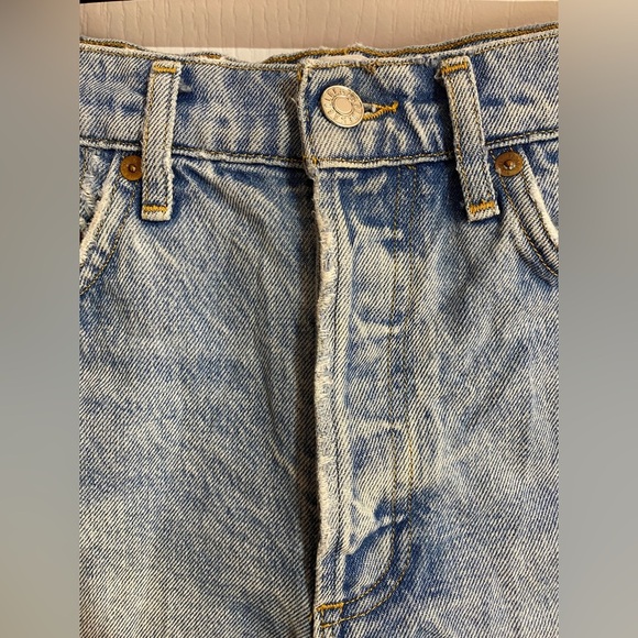 Aritzia Agolde Parker Vintage Cut-Off Distressed Rip Jean Denim Shorts Size 27 - Picture 8 of 16